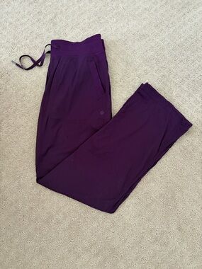 Lululemon Purple Dance Pant in Purple